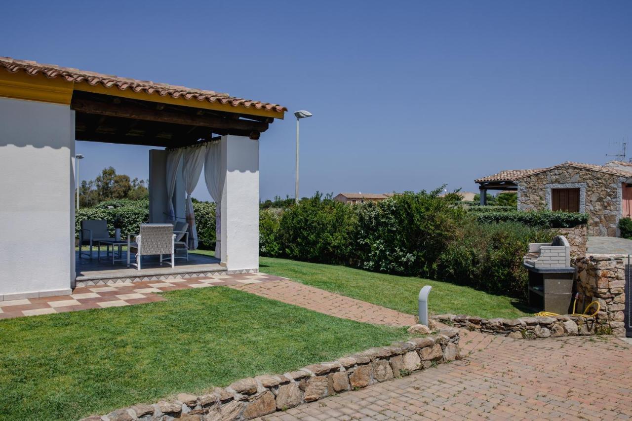 Le Residenze Di Baia Sant'Anna Villa Tanaunella Kültér fotó