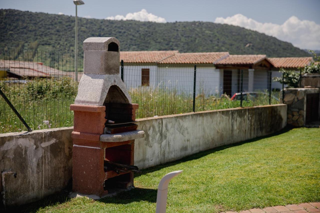 Le Residenze Di Baia Sant'Anna Villa Tanaunella Kültér fotó