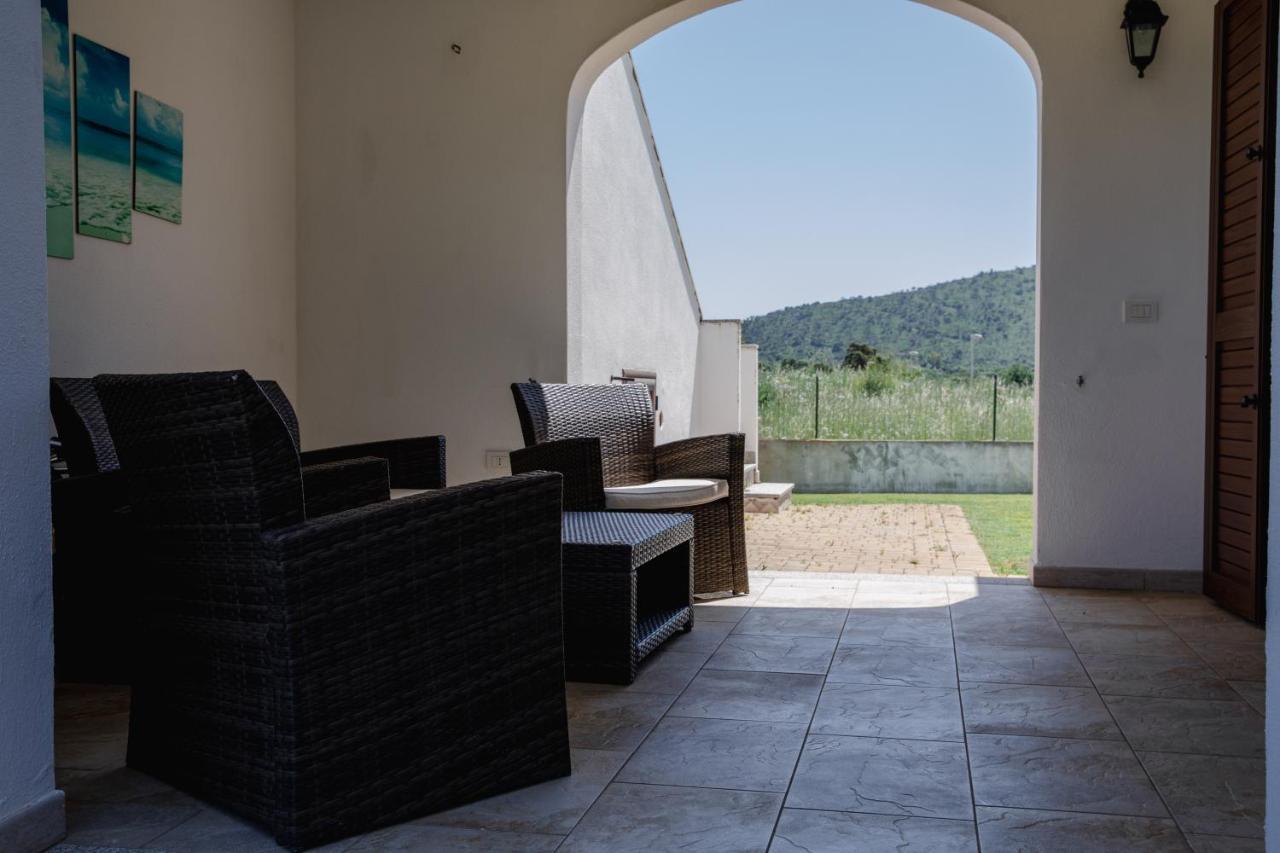 Le Residenze Di Baia Sant'Anna Villa Tanaunella Kültér fotó