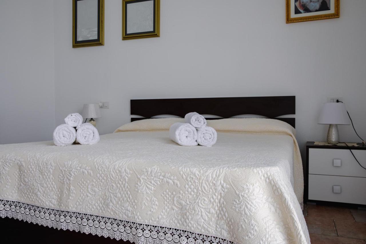 Le Residenze Di Baia Sant'Anna Villa Tanaunella Kültér fotó